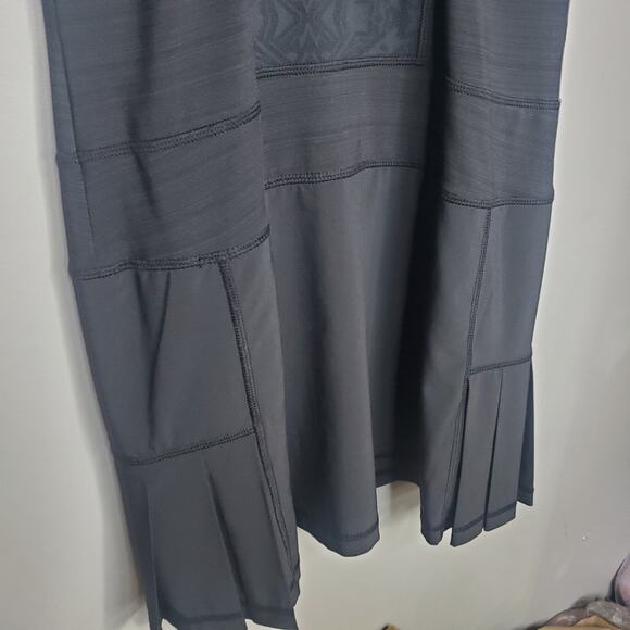 Athleta Serve It Up Tennis Dress Pleated Scoop Neck Racerback Mesh XS Black - Picture 10 of 16